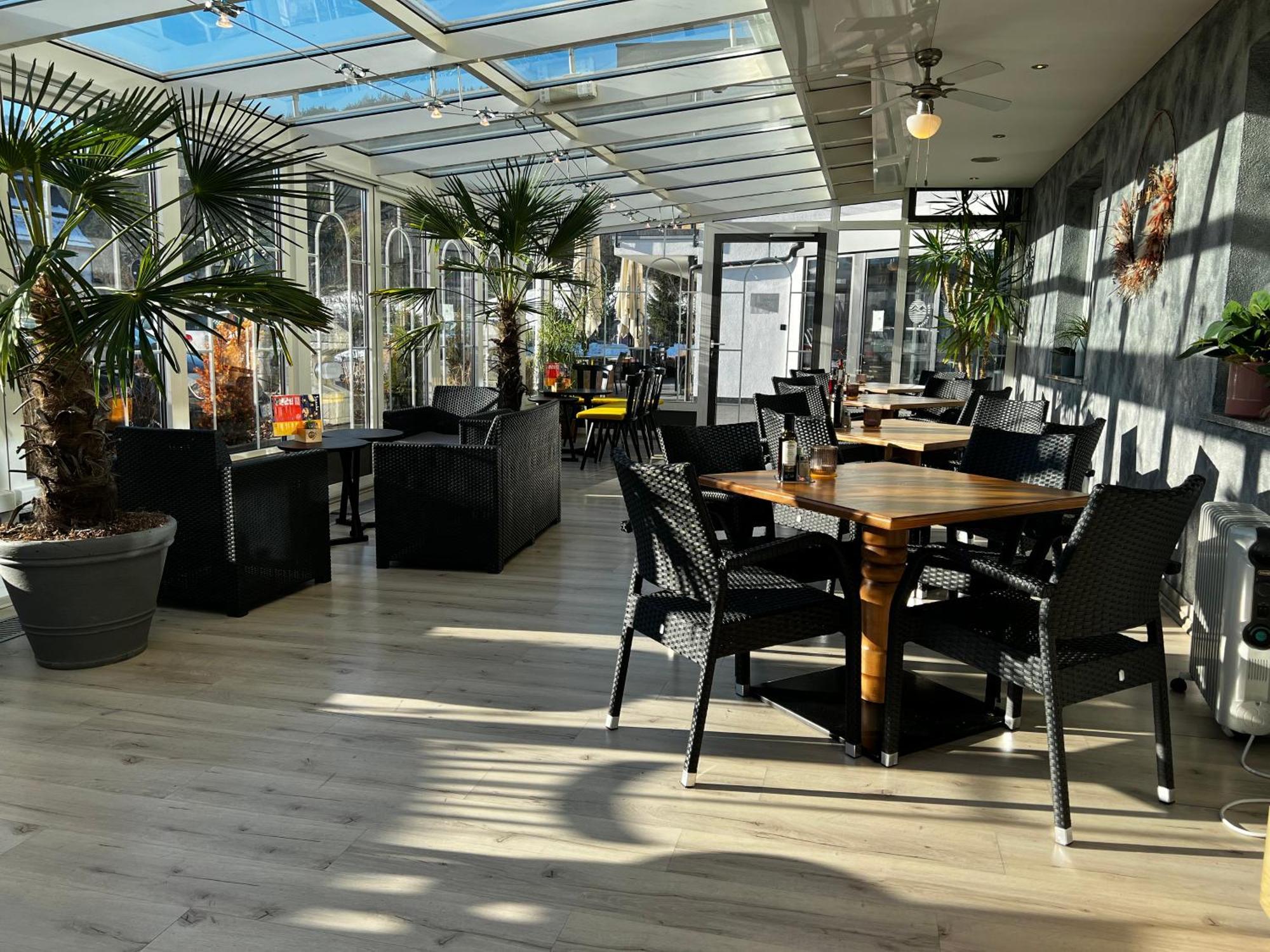 Hotel Wochtla Buam Брунико Экстерьер фото